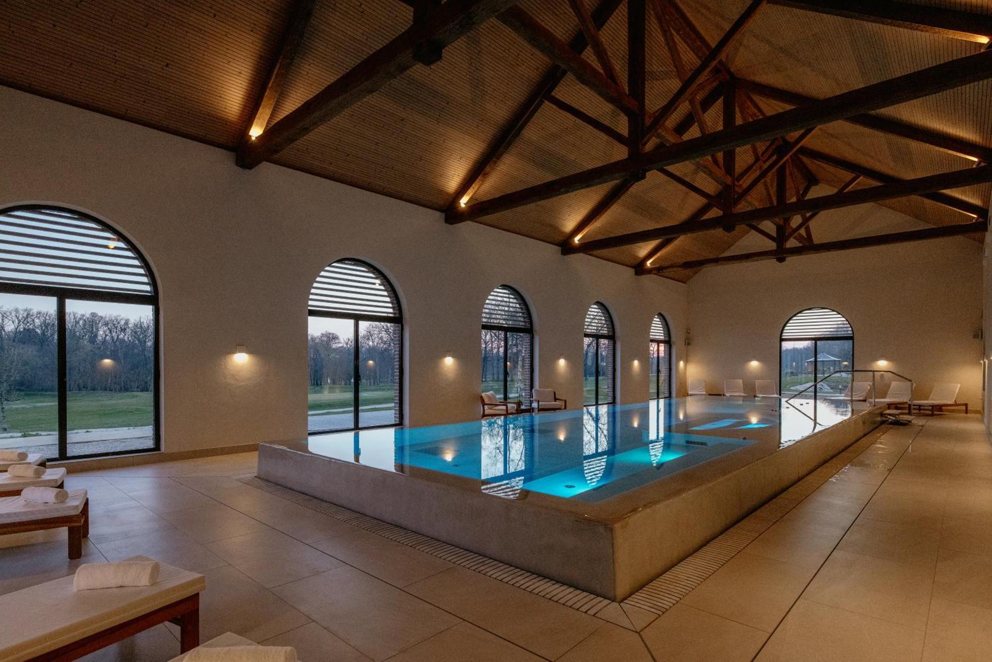 Domaine Du Roncemay - Hotel, Restaurants, Spa & Golf Aillant-sur-Tholon Eksteriør bilde