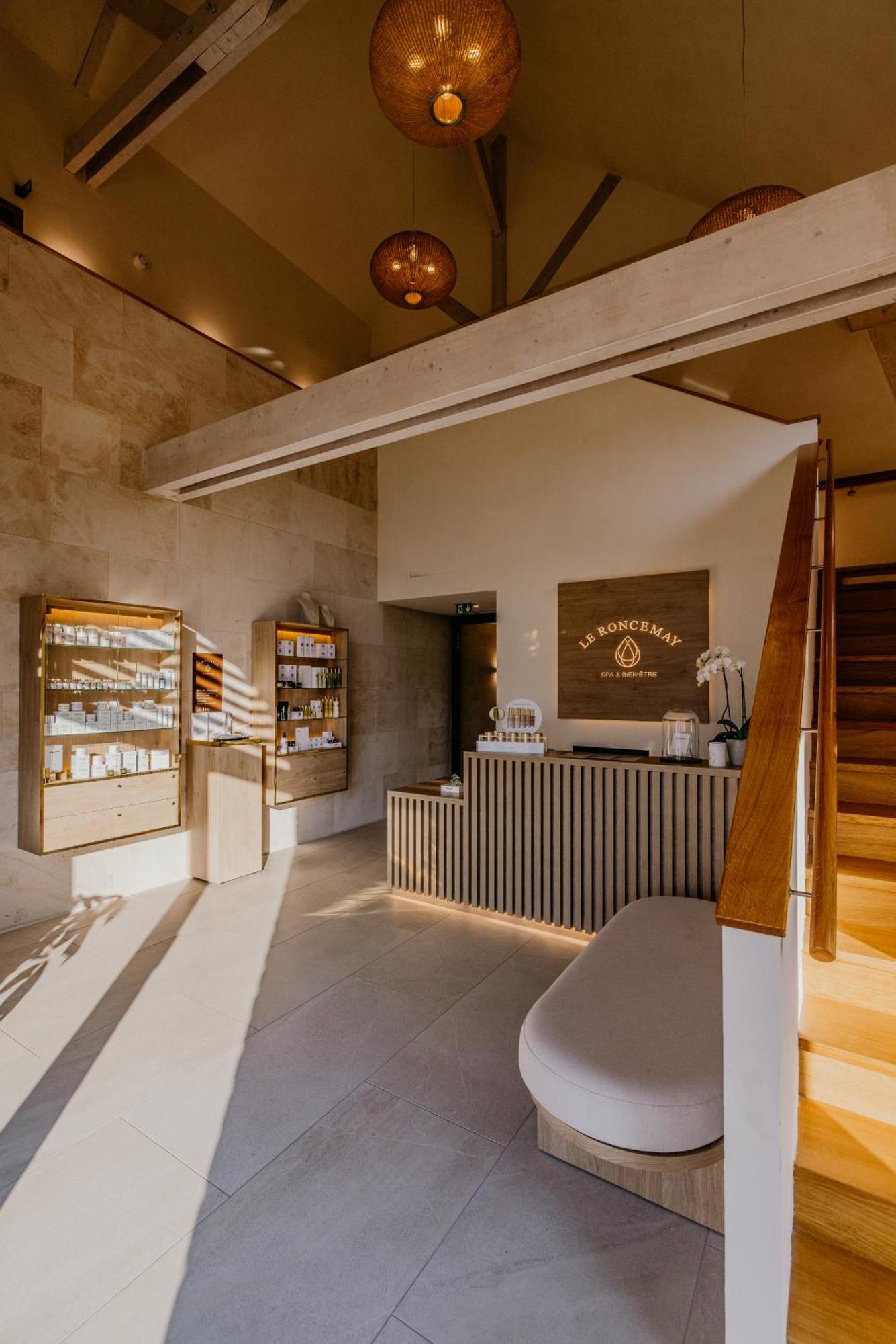 Domaine Du Roncemay - Hotel, Restaurants, Spa & Golf Aillant-sur-Tholon Eksteriør bilde