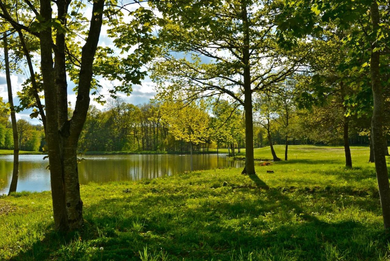 Domaine Du Roncemay - Hotel, Restaurants, Spa & Golf Aillant-sur-Tholon Eksteriør bilde